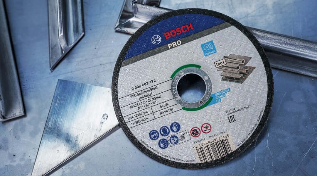 Bosch PRO Stainless Steel and Metal Cutting Disc for 125mm grinders, part of a 10-pack, showcasing ultra-thin 1mm design.